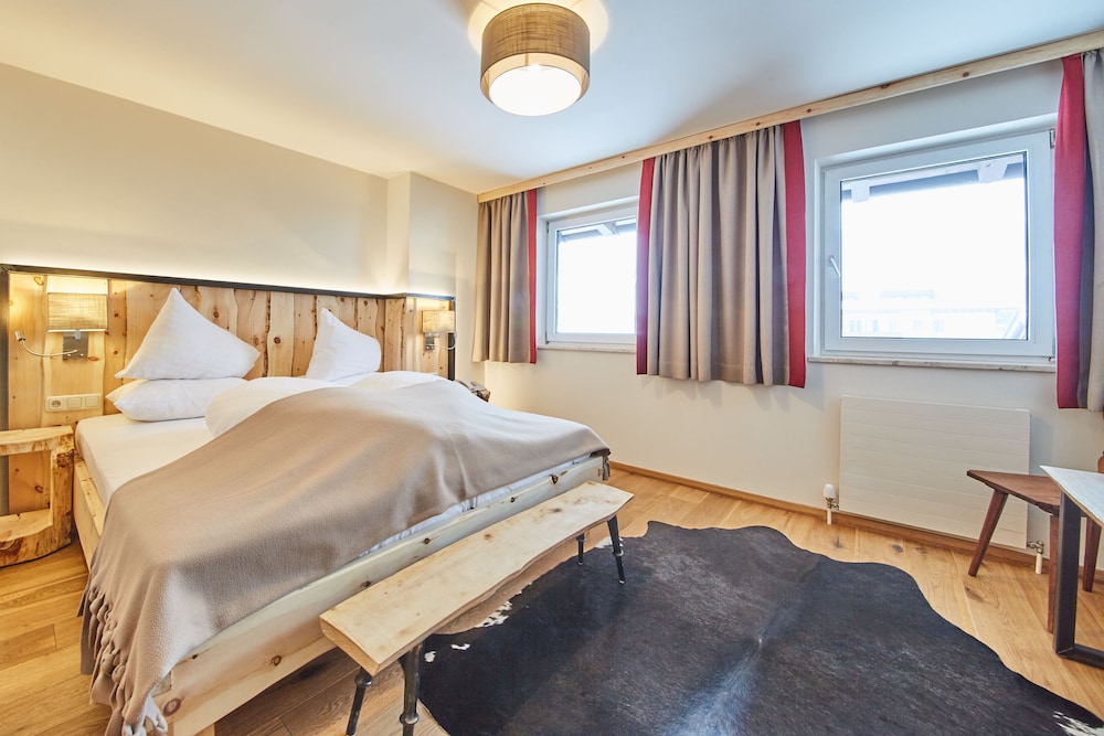 Hotel Gluecksschmiede 24/76