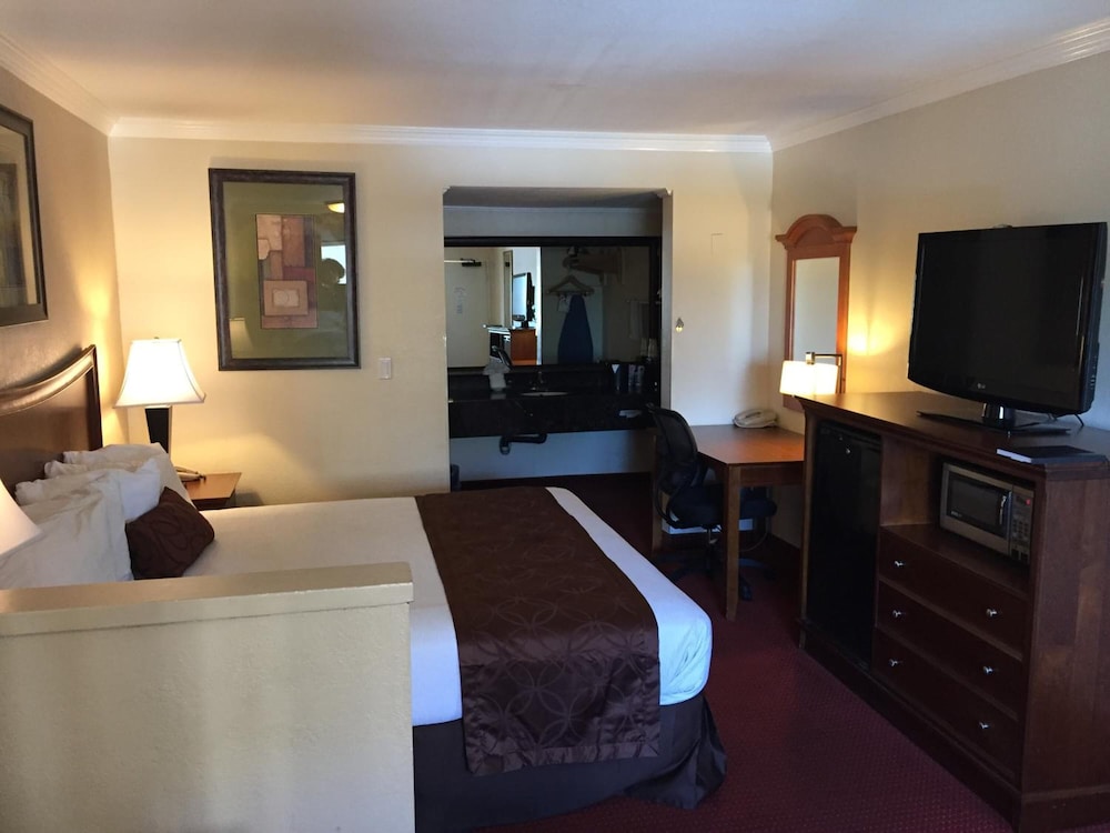 Chula Vista Inn 50/61