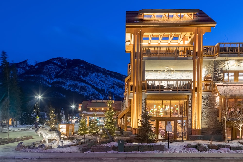 Moose Hotel And Suites 5/66