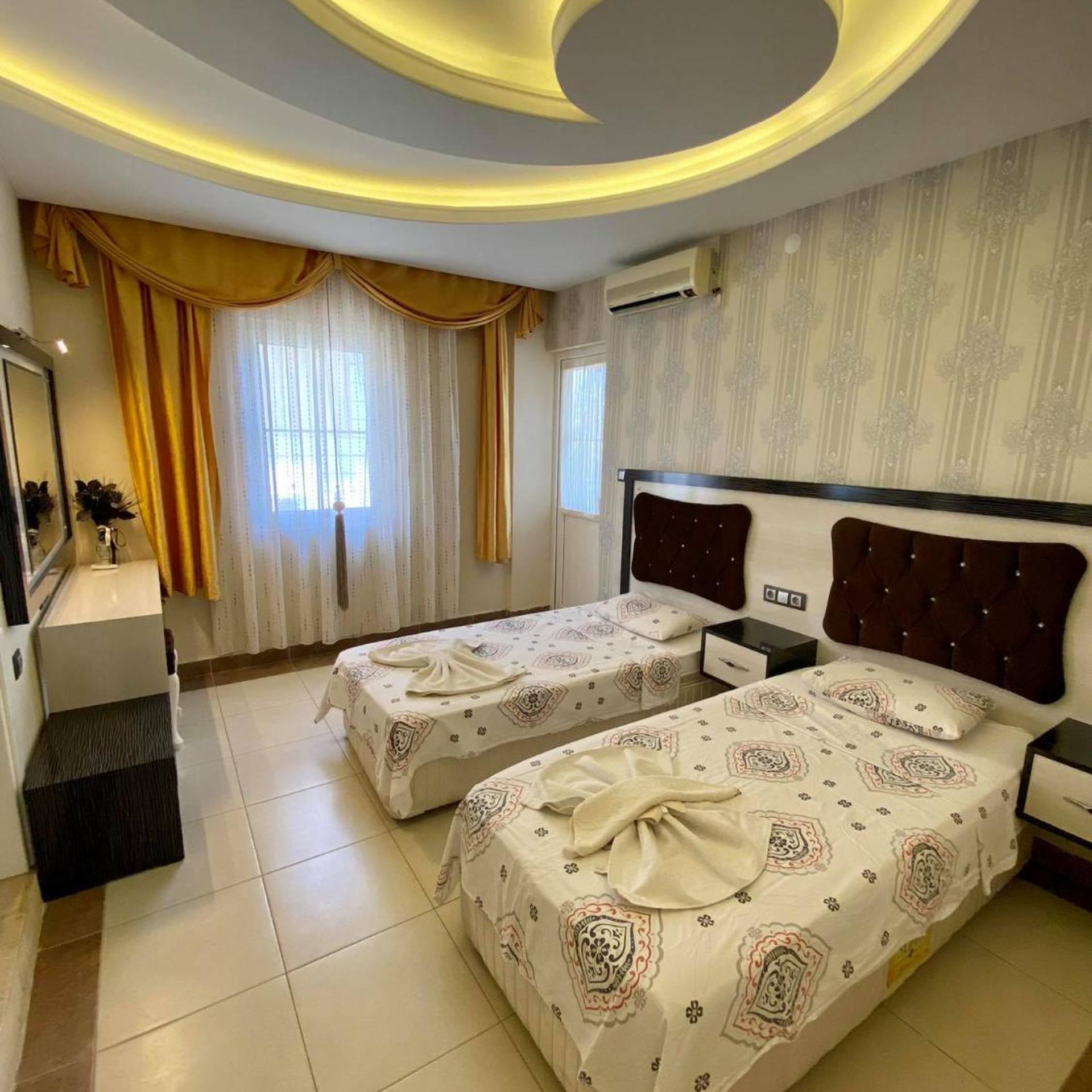 Erkan Tumen Yalcin Hotel 7/50