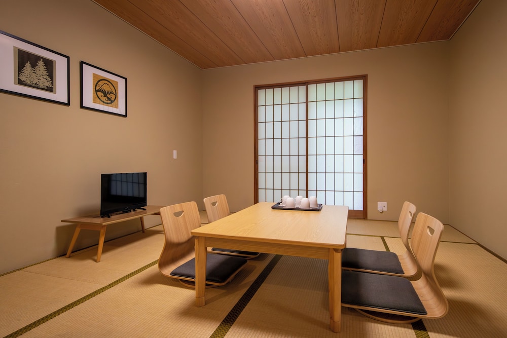 Fujiyama Inn Conifer 31/50