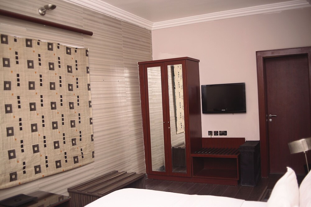 Capital Inn Ibadan 47/58