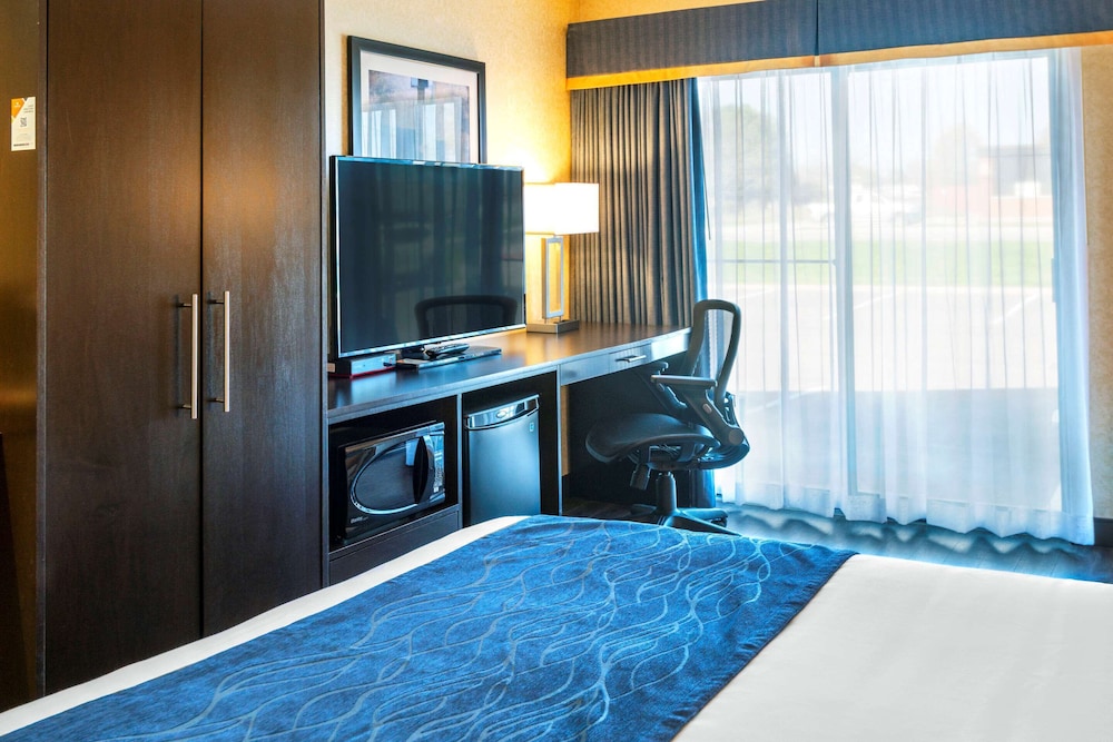 Comfort Inn St. Thomas 25/42