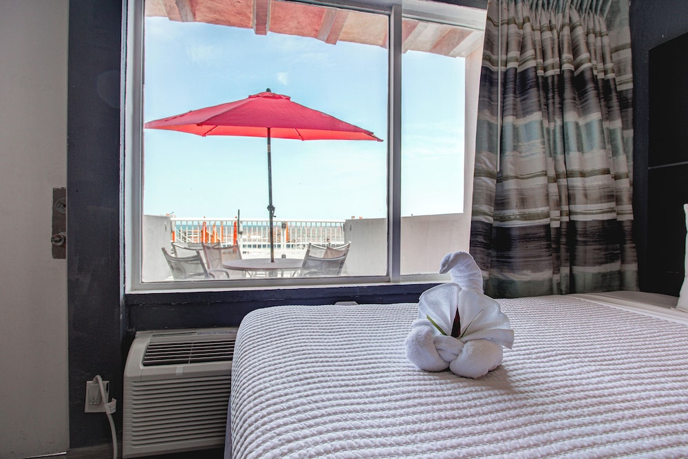 Beach House Inn 21/50