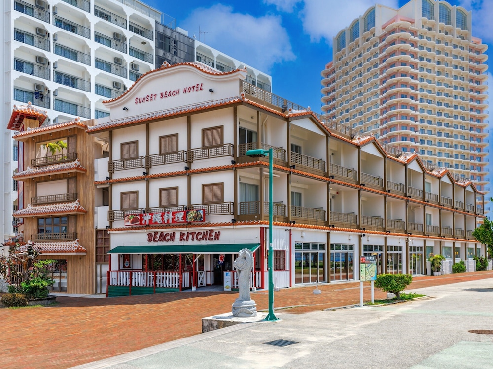 Sunset Beach Hotel 48/55