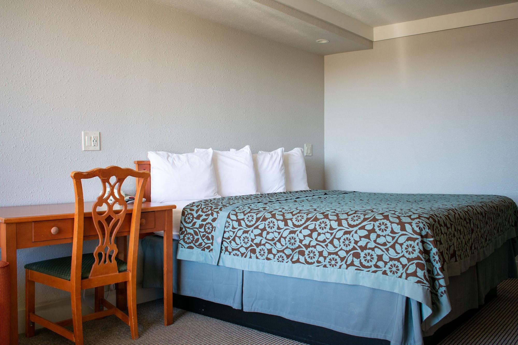 Room, King Bed
