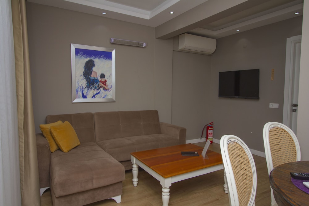 Cayir Cimen Tatil Evleri 35/65
