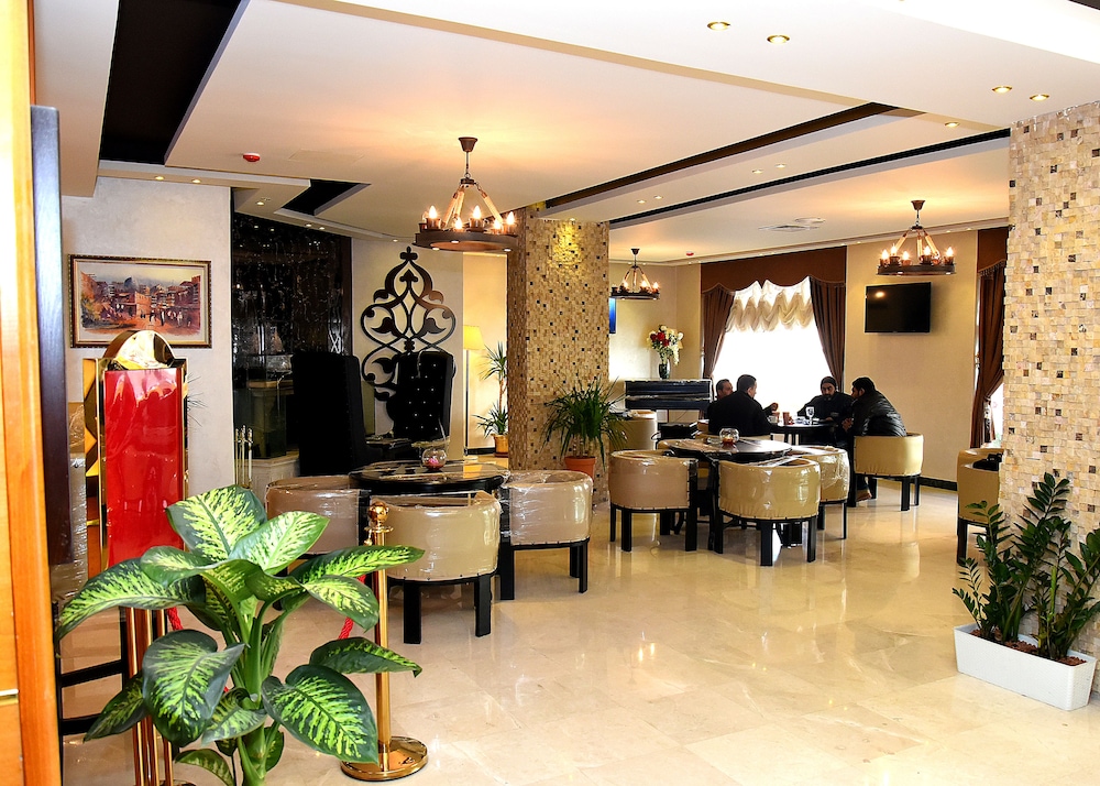 Sparr Hotel 54/66