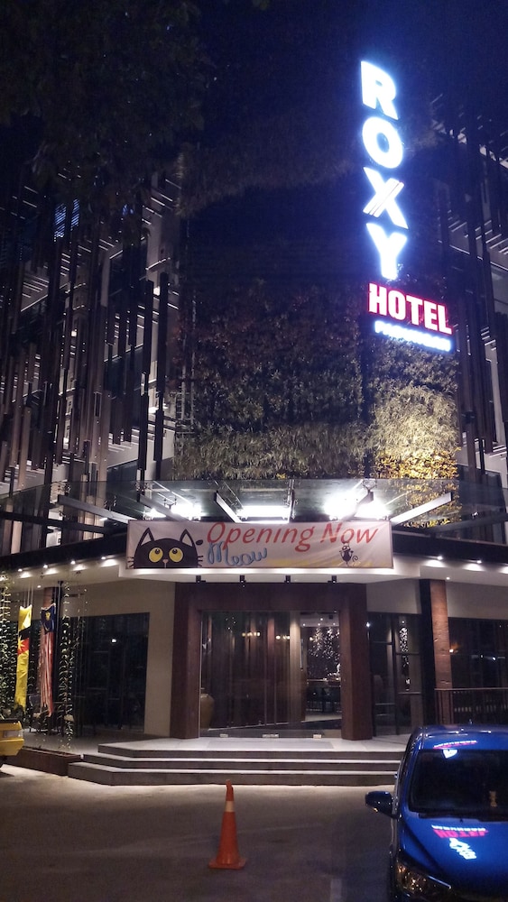 Roxy Hotel Padungan 1/31