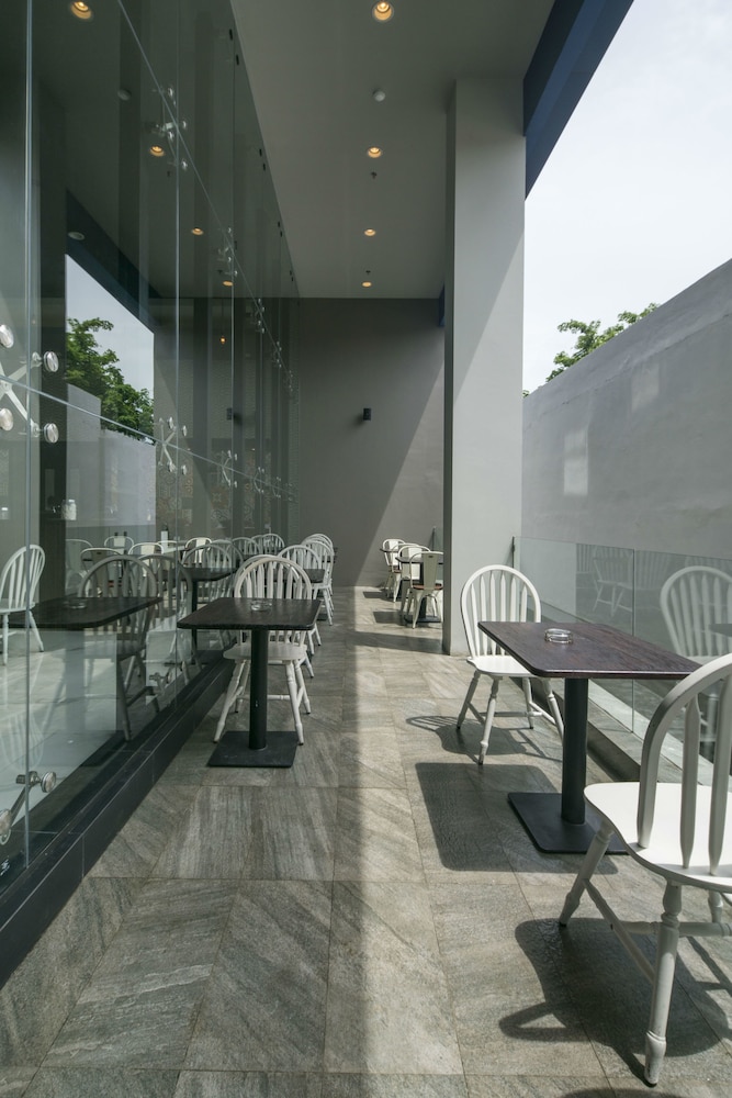 Hotel 88 Kedungsari 48/64