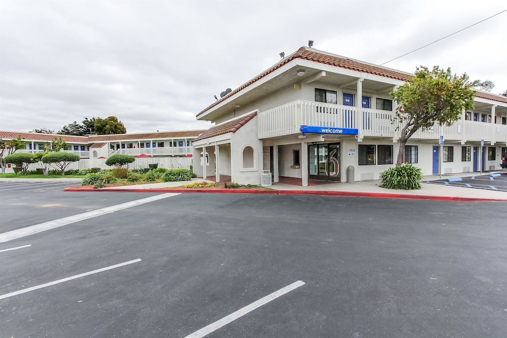 Motel6 Salinas, CA - North Monterey Area 10/41