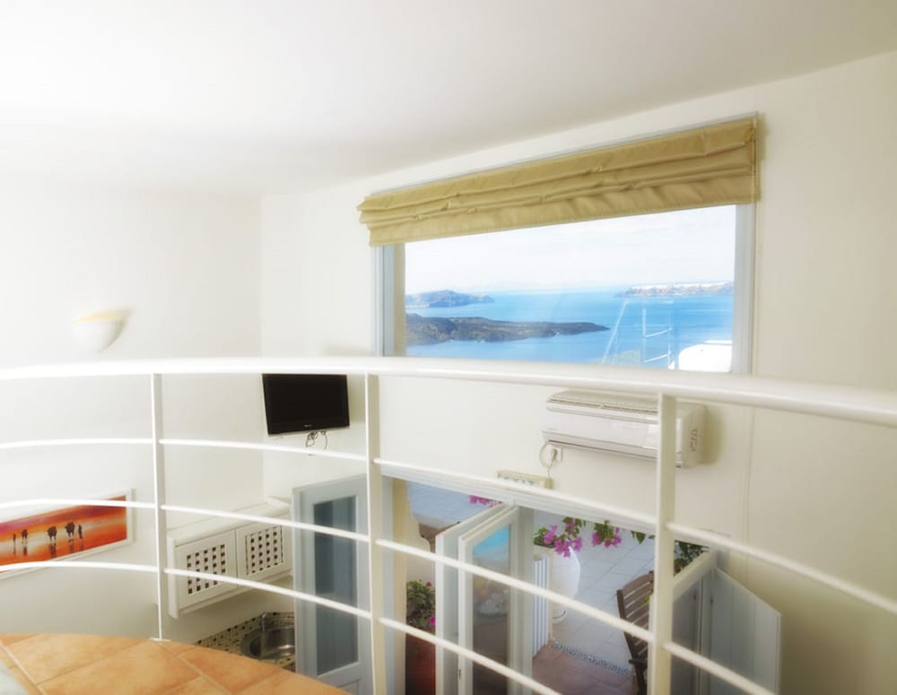 Suites of the Gods Cave Spa Hotel 11/50