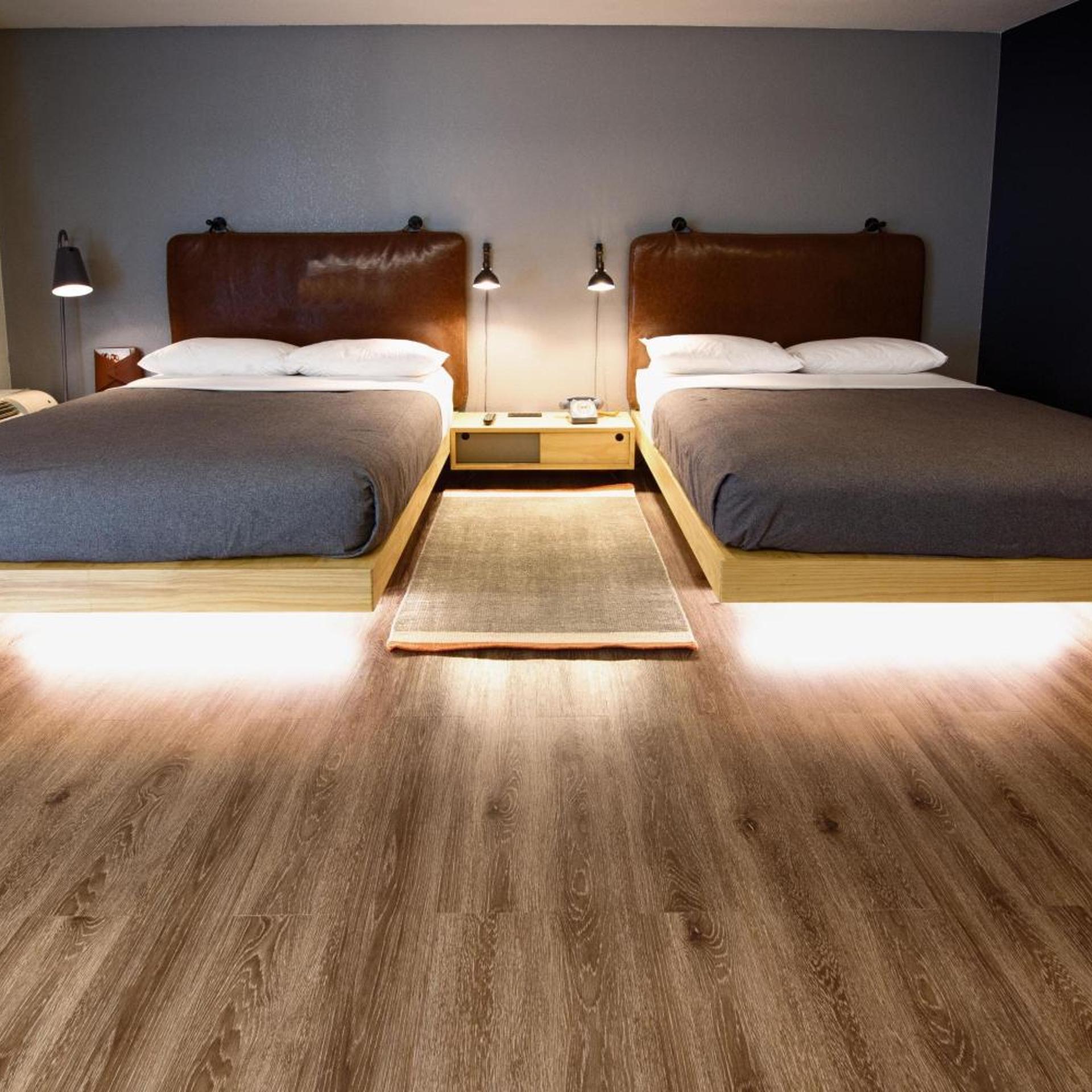 Room, 2 Queen Beds, Side Pool View, Ground Floor