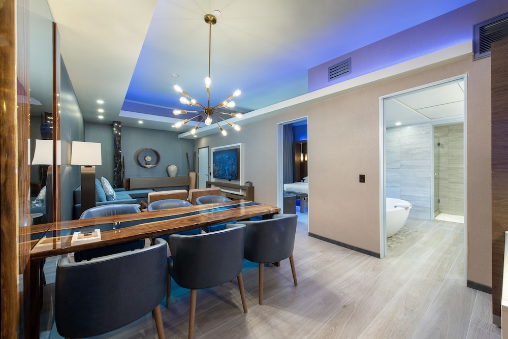 Shade Hotel Manhattan Beach 41/50