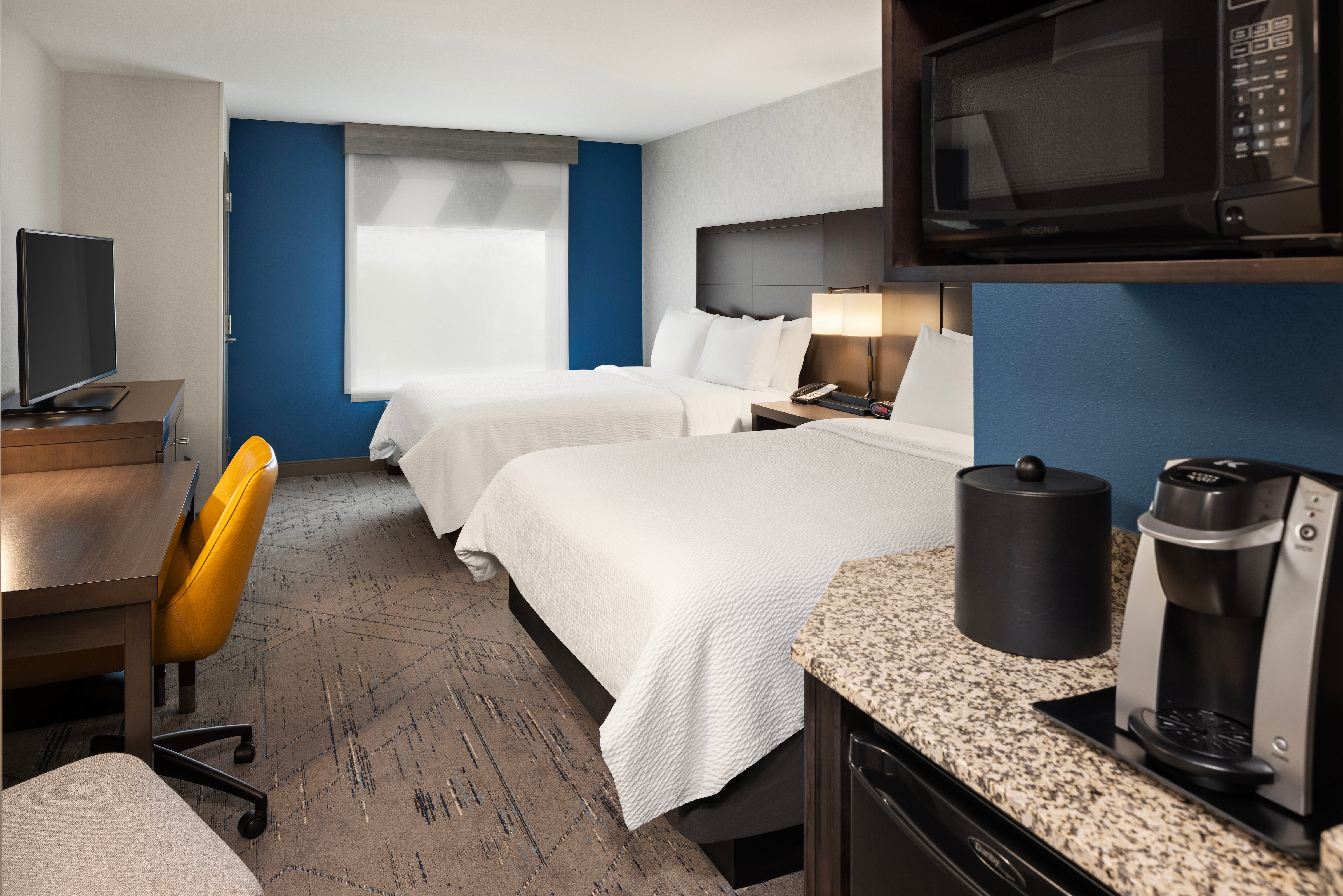 Holiday Inn Express Moline - Quad Cities Area 72/73