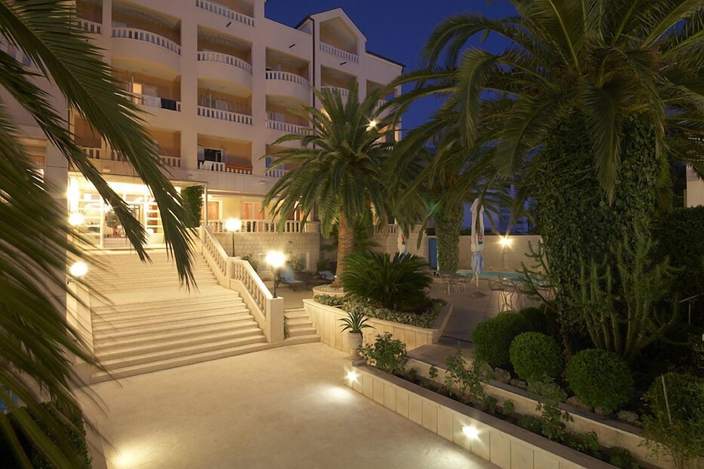 Hotel Laurentum 27/30