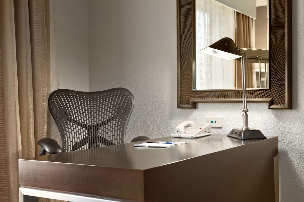 Hilton Garden Inn Boston-Burlington 52/69