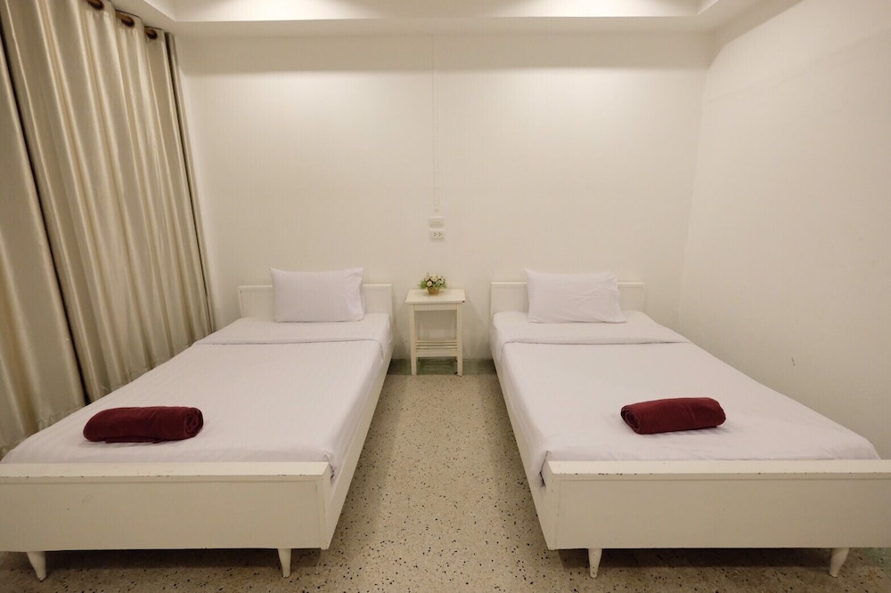 Chiangrai Hotel 19/37