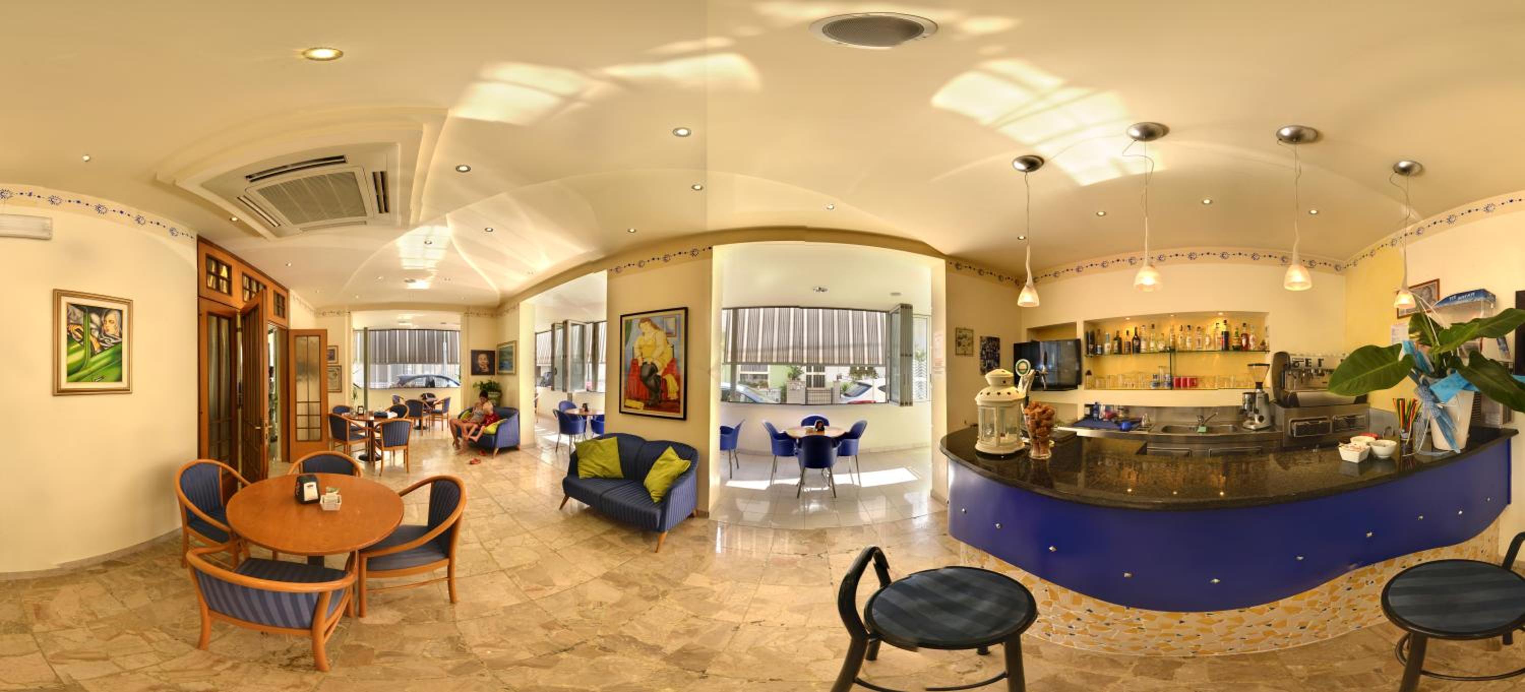 Hotel Ave 30/50