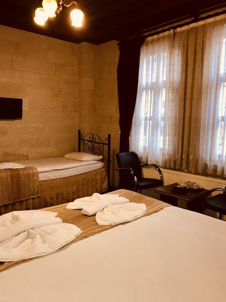 Cappadocia Stone Palace 15/43