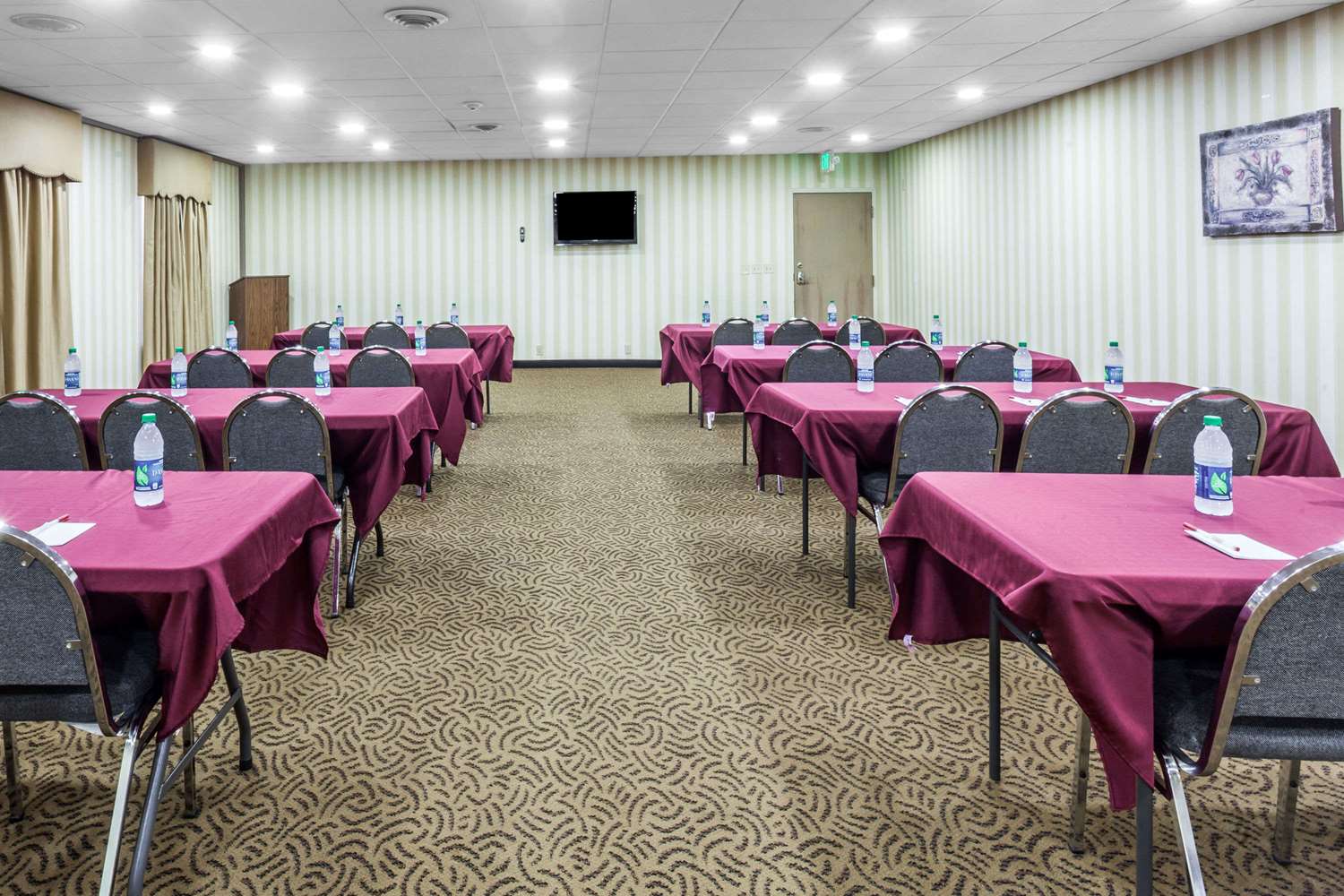 Ramada By Wyndham Lebanon 25/29