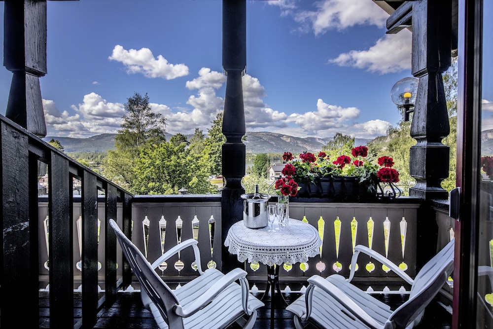 Straand Hotel 34/36
