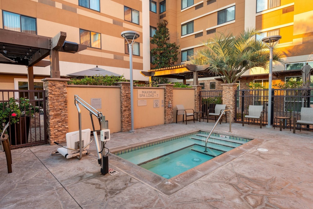 Courtyard San Diego Oceanside 25/54