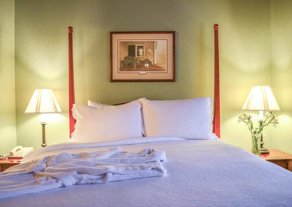 The Historic Brookstown Inn, Trademark Collection by Wyndham 17/72