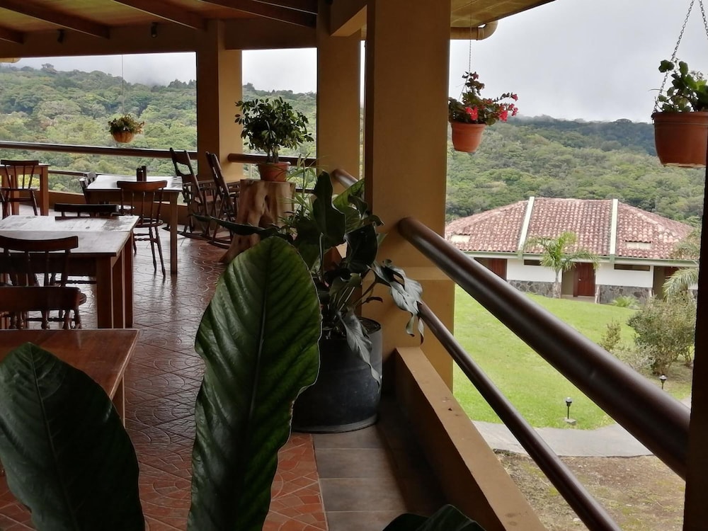 Hotel de Montana Monteverde 5/76