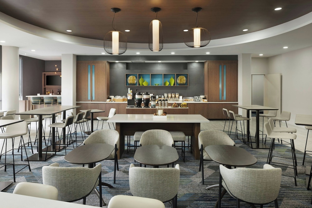 Springhill Suites Wichita Airport 46/69