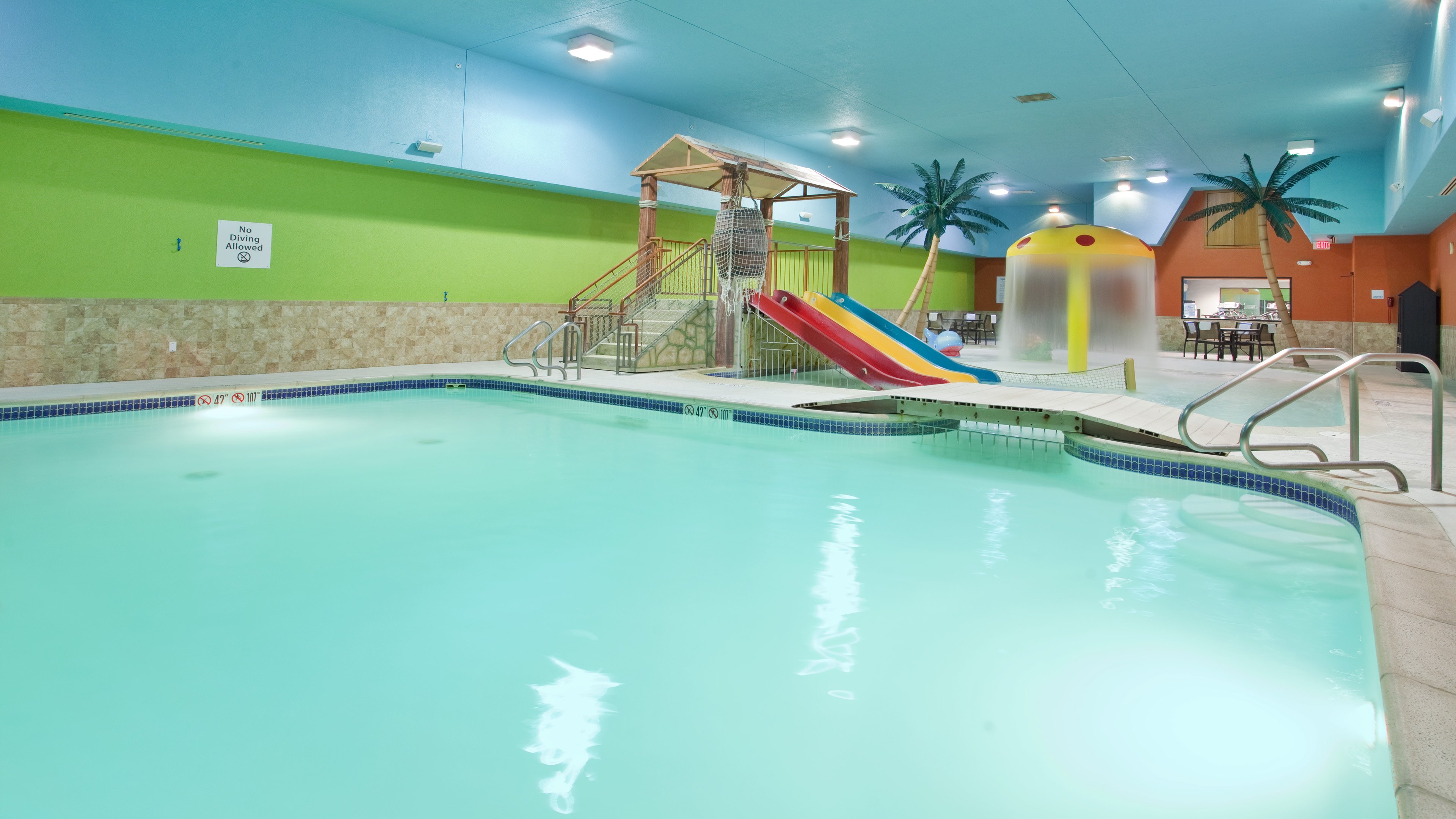 Holiday Inn Express Fremont 37/42