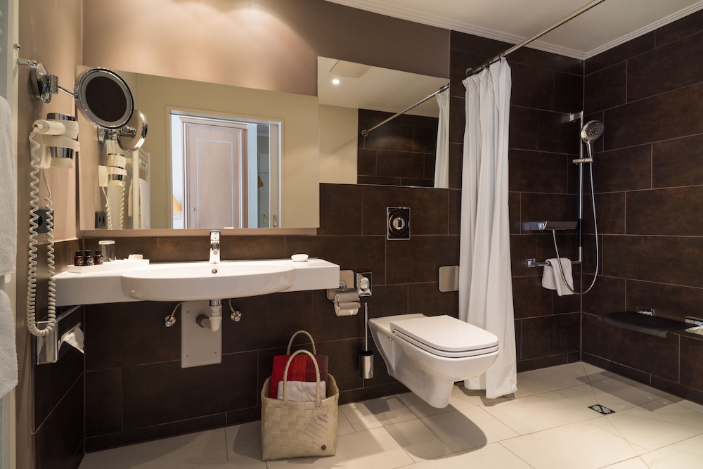 Upstalsboom Hotel Ostseestrand 44/50