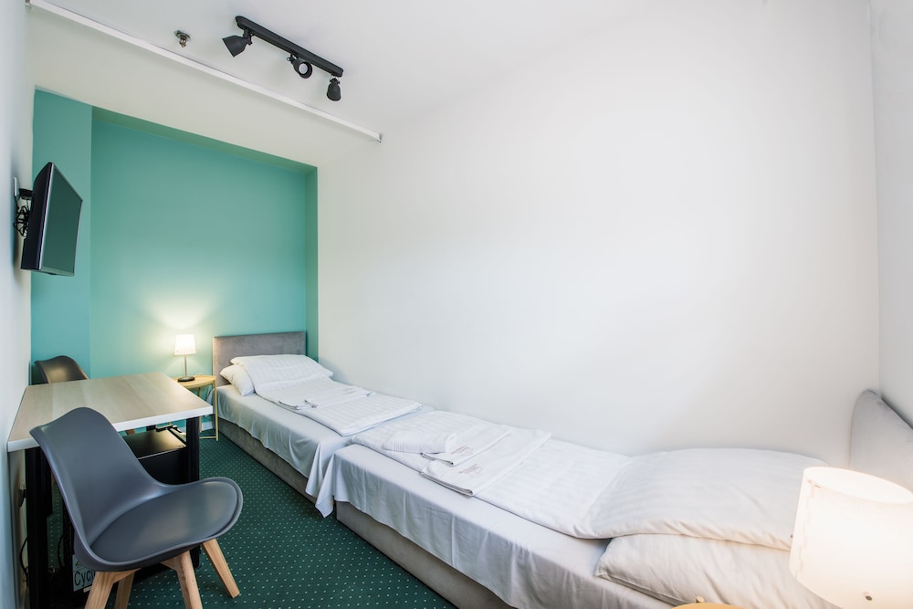 Chesscom Hotel 43/73