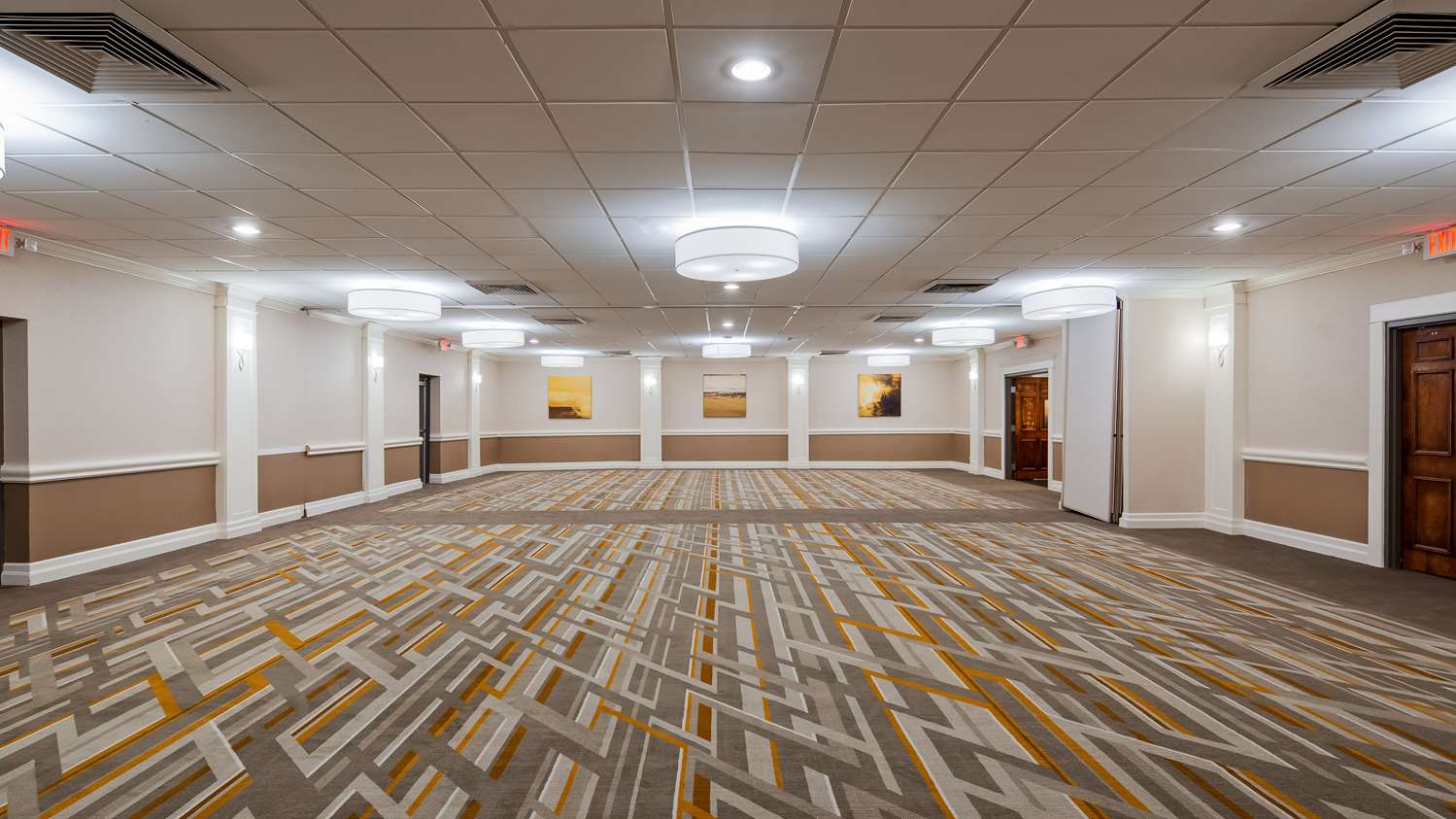 Best Western Premier Airport/Expo Center Hotel 22/23