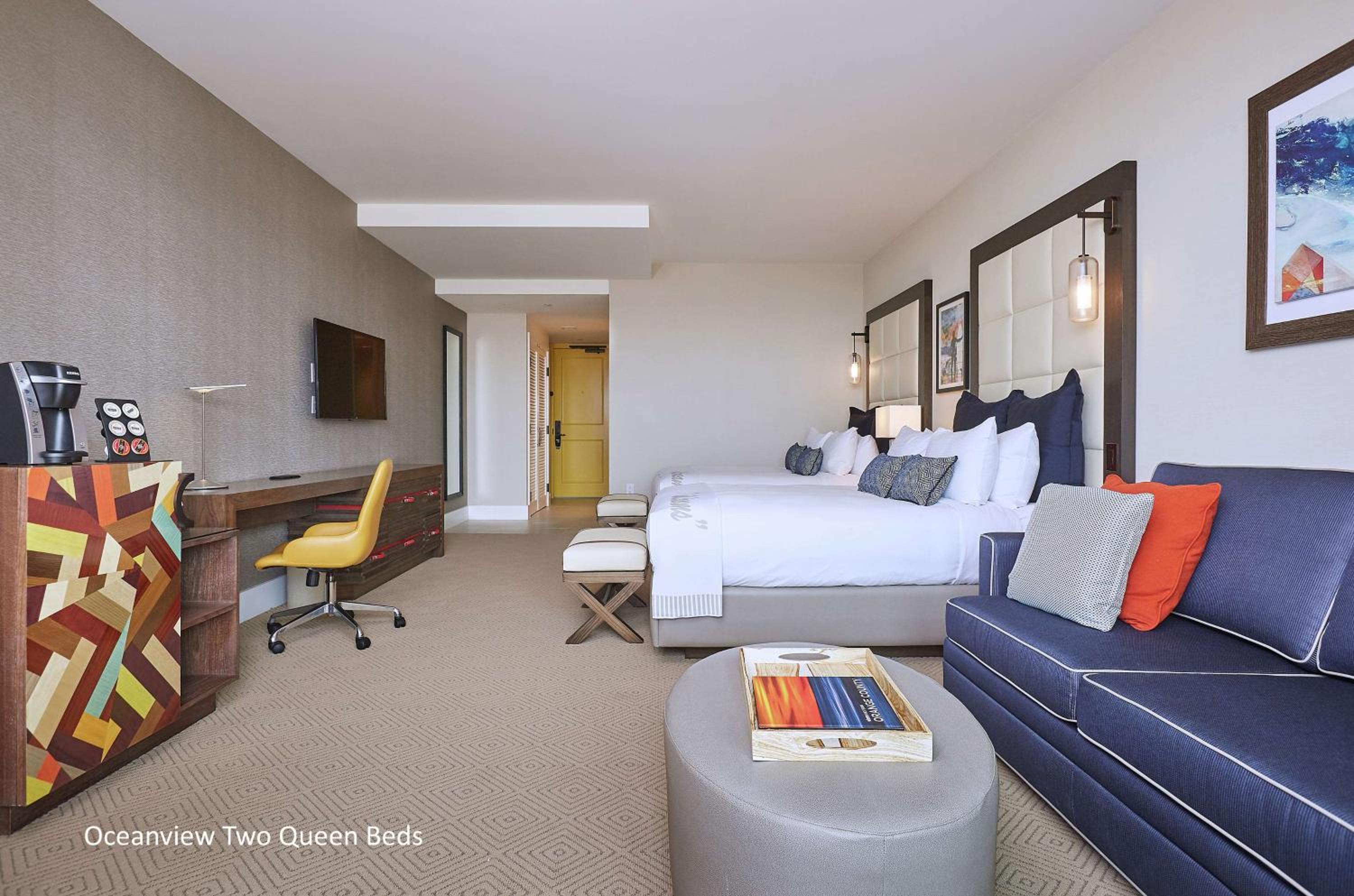 Deluxe, 2 Queen Beds, Ocean View, Dolphin Tower