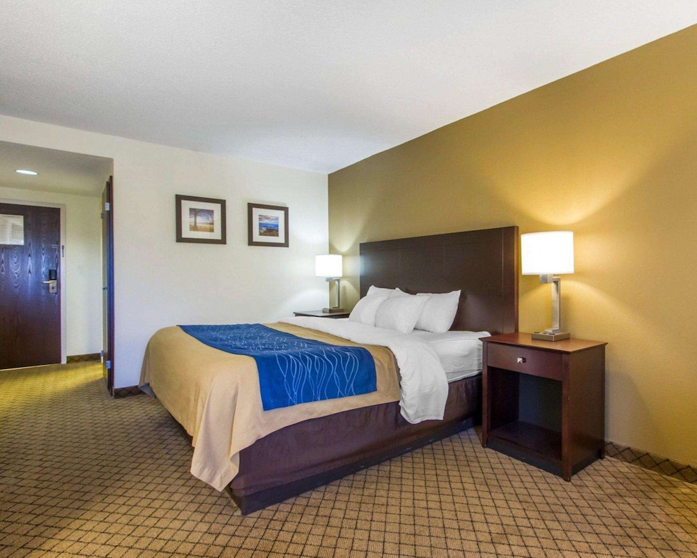 Quality Inn Clarksville 19/47