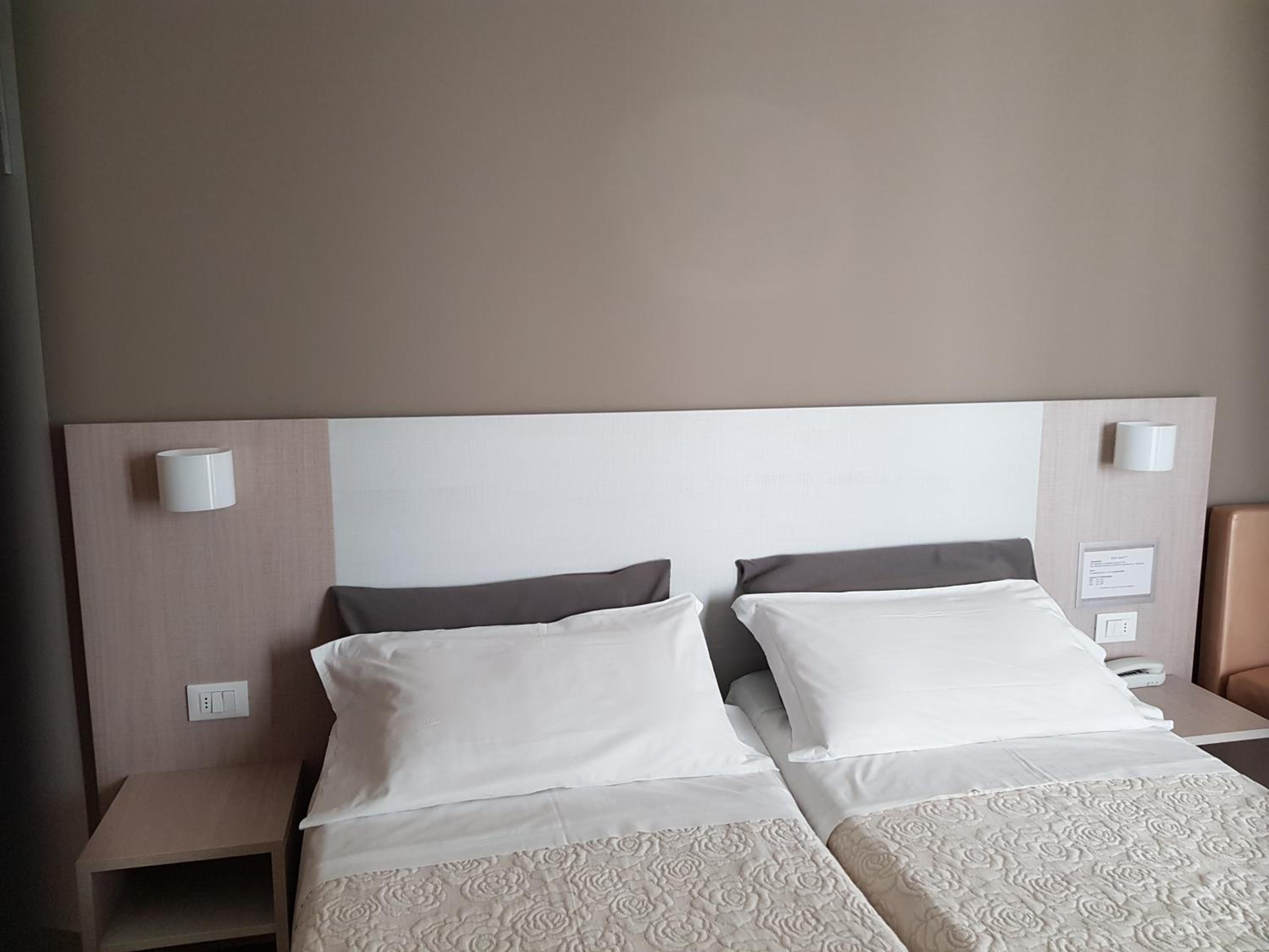 Hotel Caesar 16/36