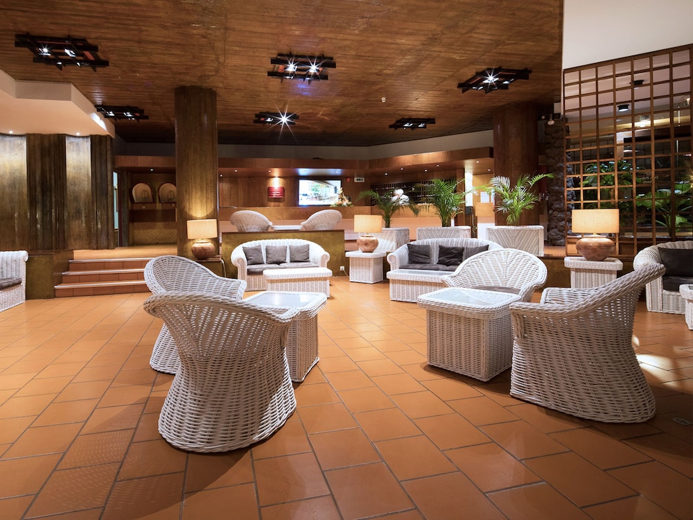 Baia Madeira Hotel - Ocean Beachfront 44/54