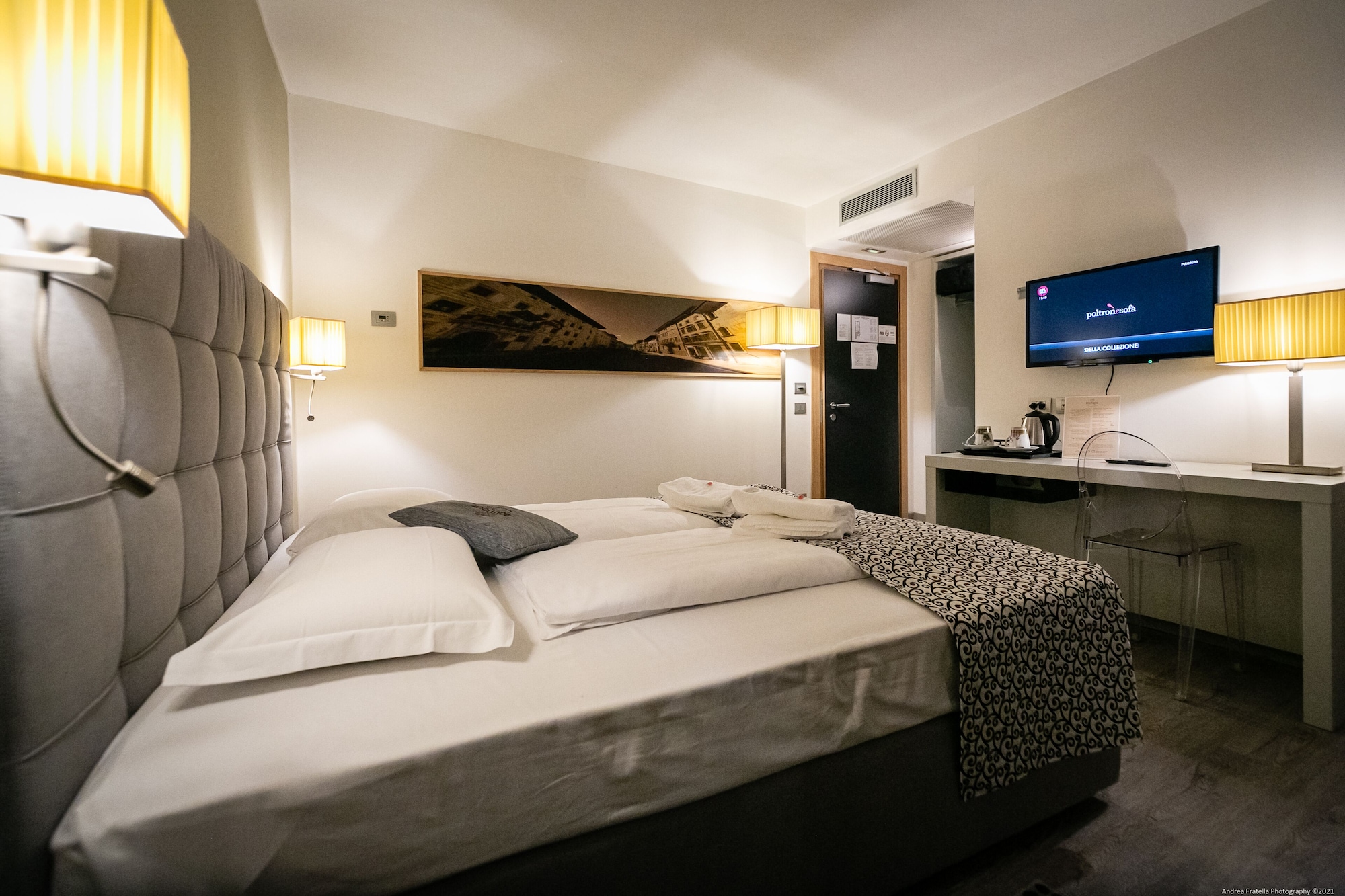 EXECUTIVE, DOUBLE BED