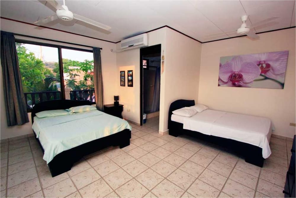 Blue Palm Hotel 4/31