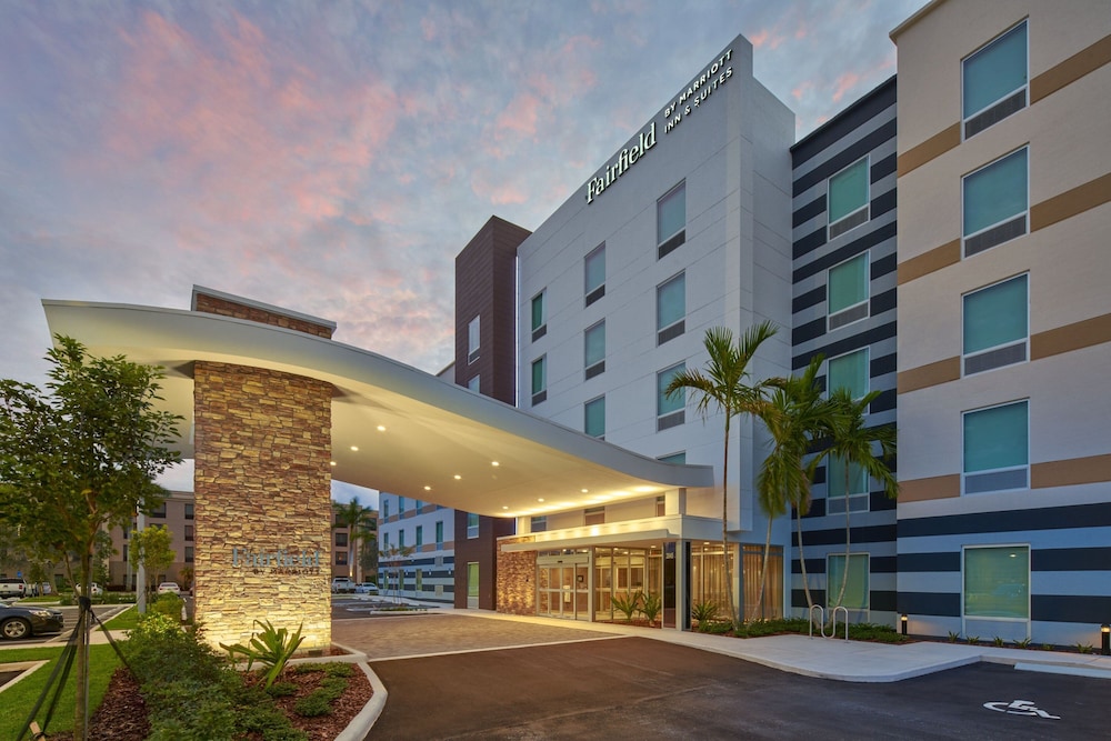 Fairfield Inn & Suites by Marriott West Palm Beach 1/37