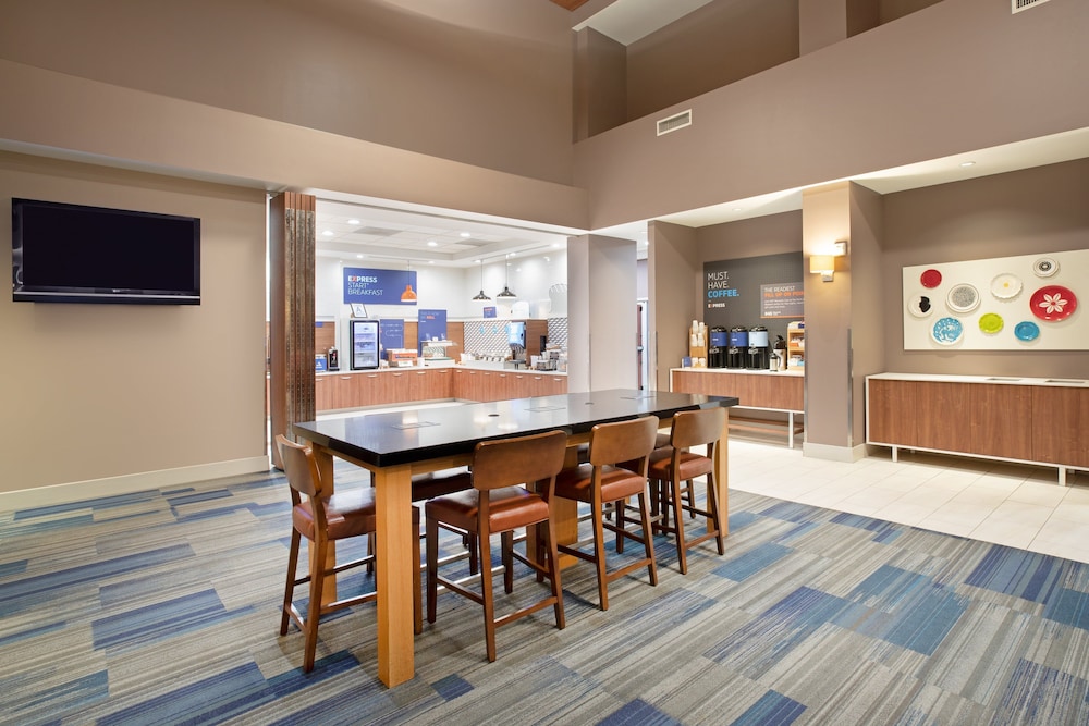 Holiday Inn Express Hotel And Suites Ontario Airport 42/50