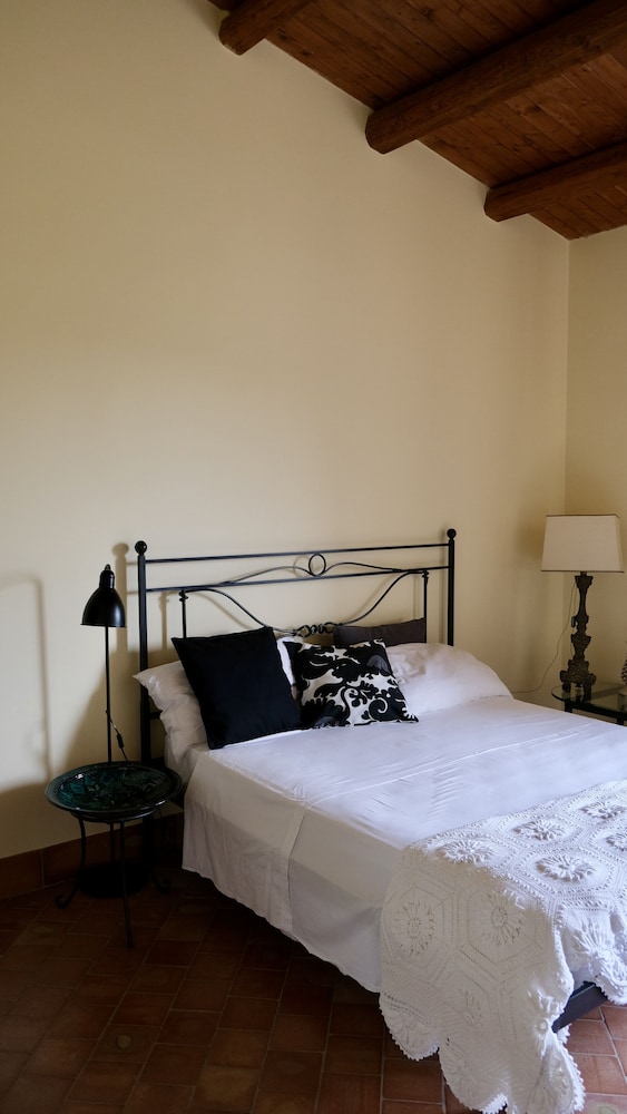 Hotel Aguglia Agriturismo 4/35