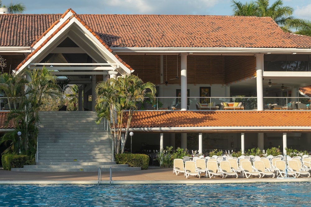 Occidental Tamarindo 4/50