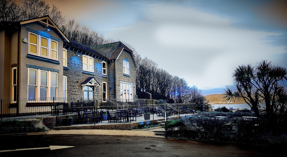 Craigside Manor 43/60