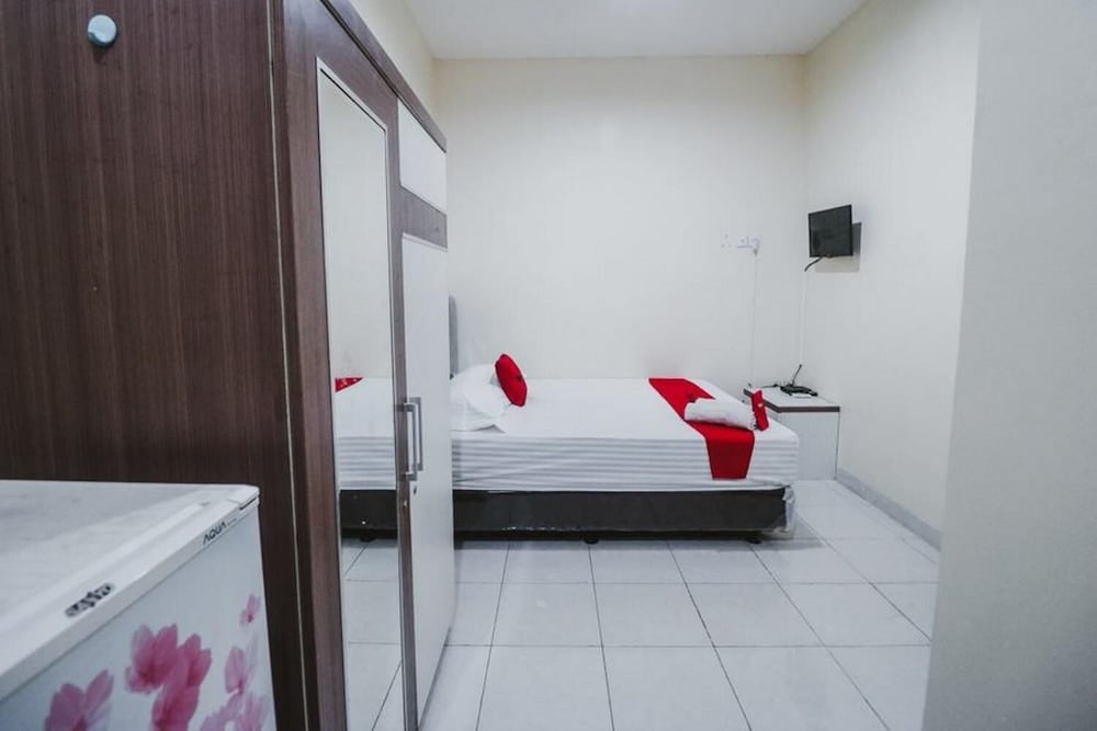 Reddoorz Plus Near Semanggi 15/30