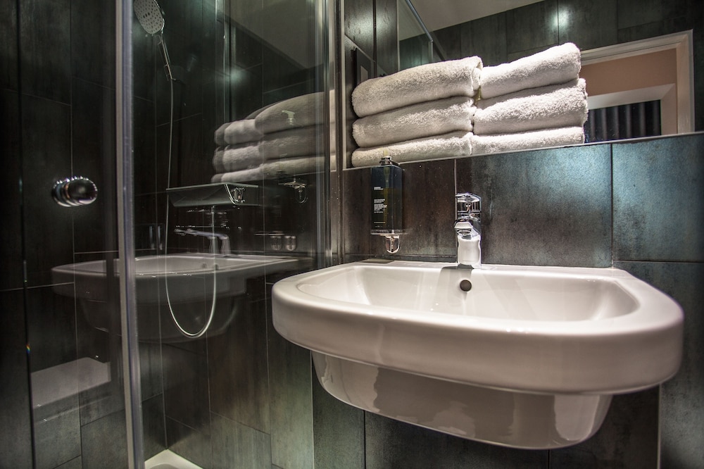 The W14 Kensington 28/30