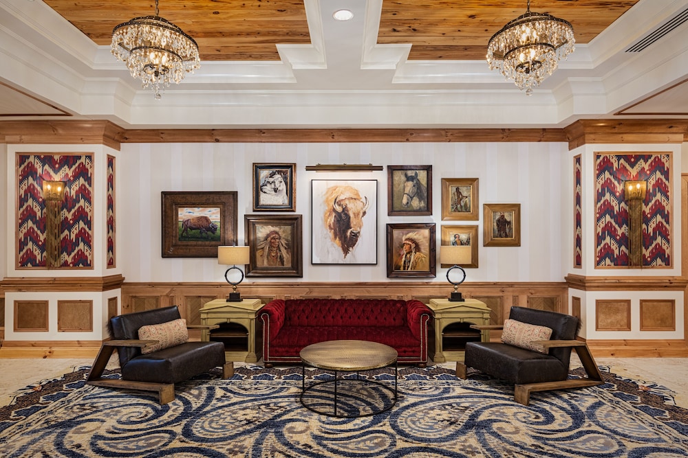 Brownwood Hotel & Spa 36/66