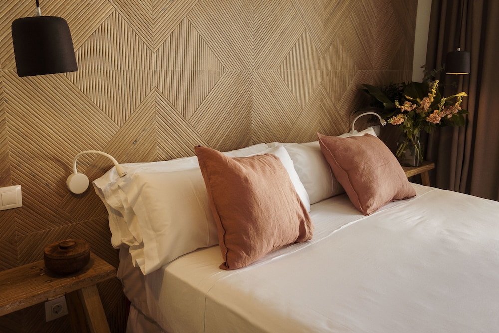 ICON Valparaiso - Adults Only 20/77