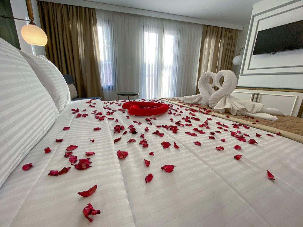 Pera Rasso Hotel Boutique Hotel 24/50